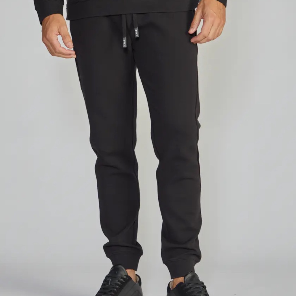 (NEW) Bylt Foamknit Joggers